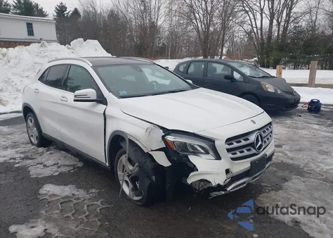 2020 Mercedes-Benz Gla 250 4Matic z USA, uszkodzony, nr VIN WDCTG4GB5LJ658865